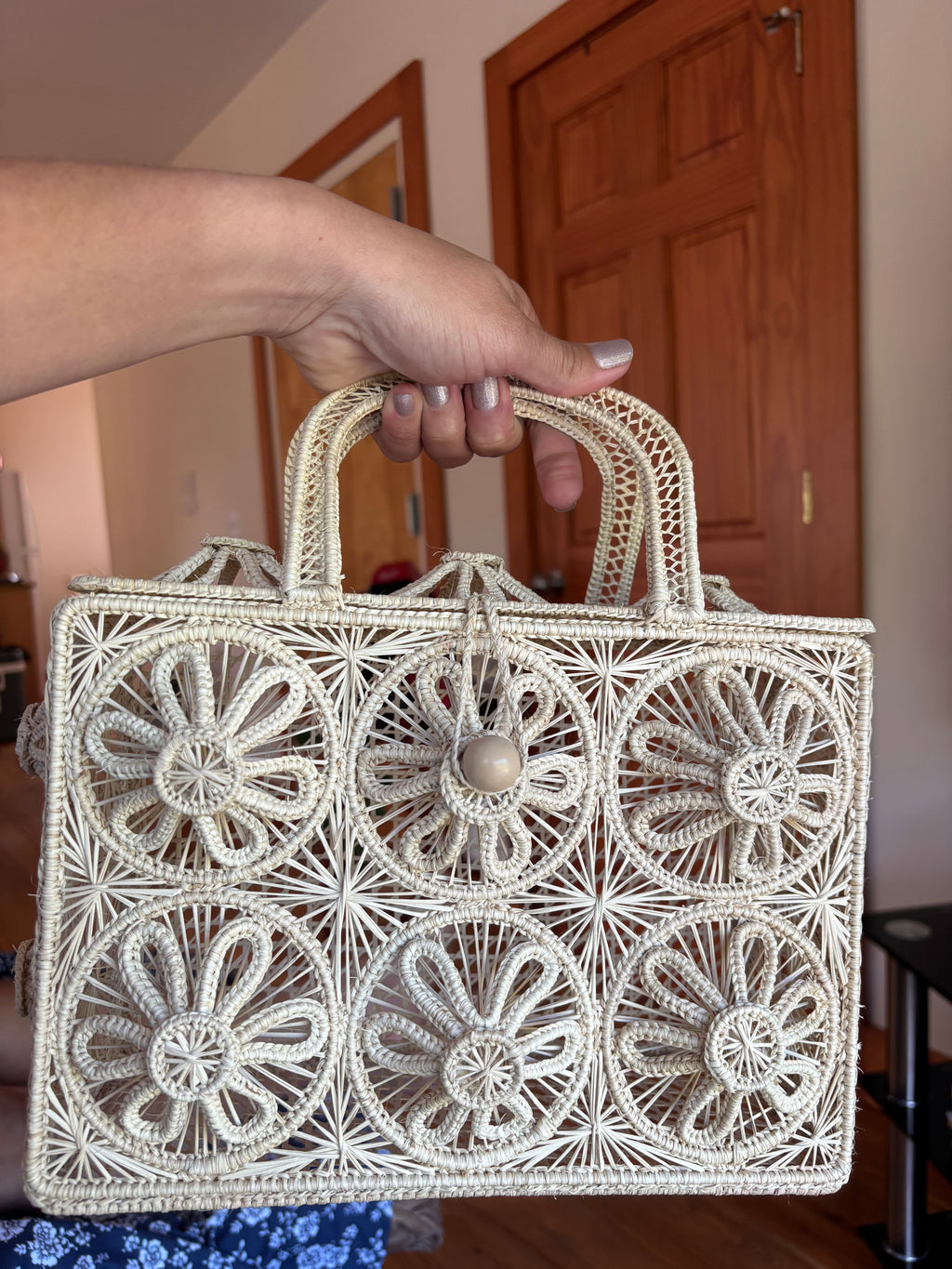 MAGNOLIA FLORAL HANDBAG