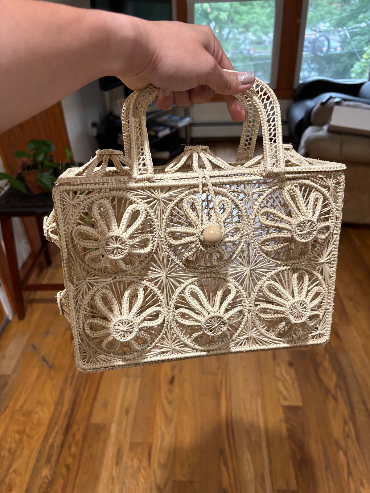 MAGNOLIA FLORAL HANDBAG
